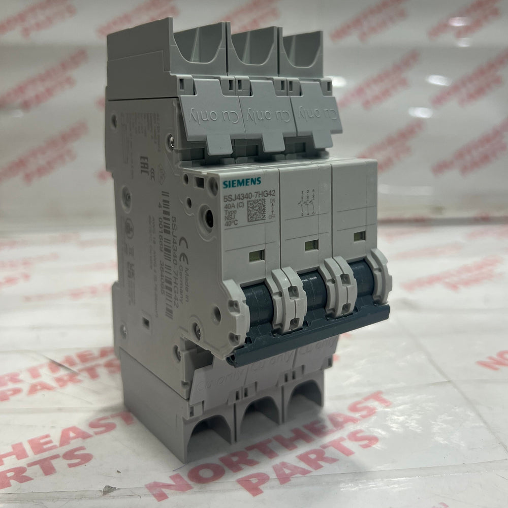 SIEMENS Circuit Breaker 5SJ4340-7HG42 - Northeast Parts
